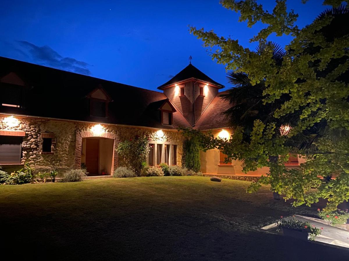 Domaine Des Pierres Trouvees Bed and Breakfast Saint-Vincent  Eksteriør billede