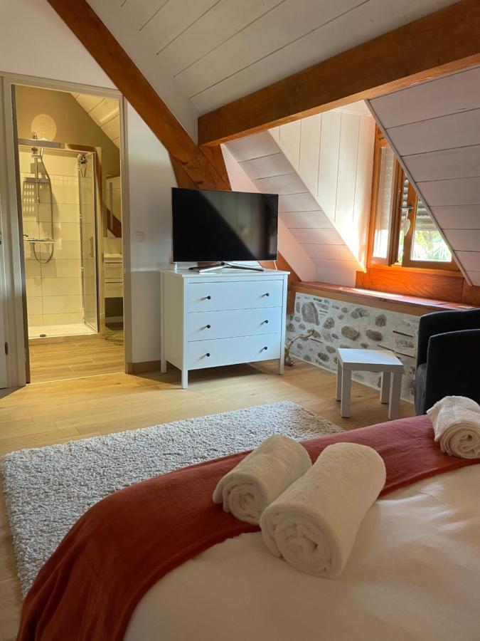 Domaine Des Pierres Trouvees Bed and Breakfast Saint-Vincent  Eksteriør billede